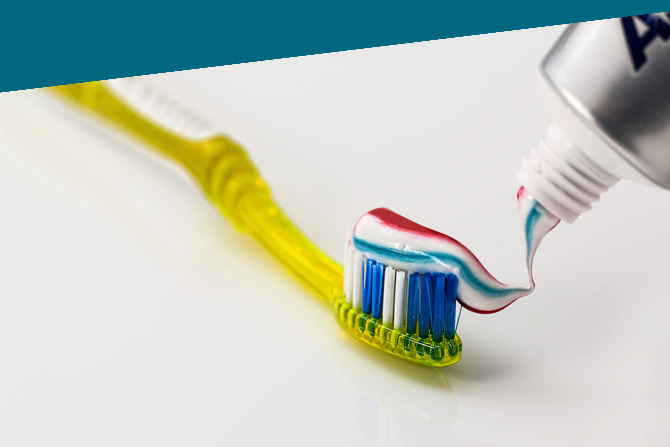 How to Clean Your Toothbrush